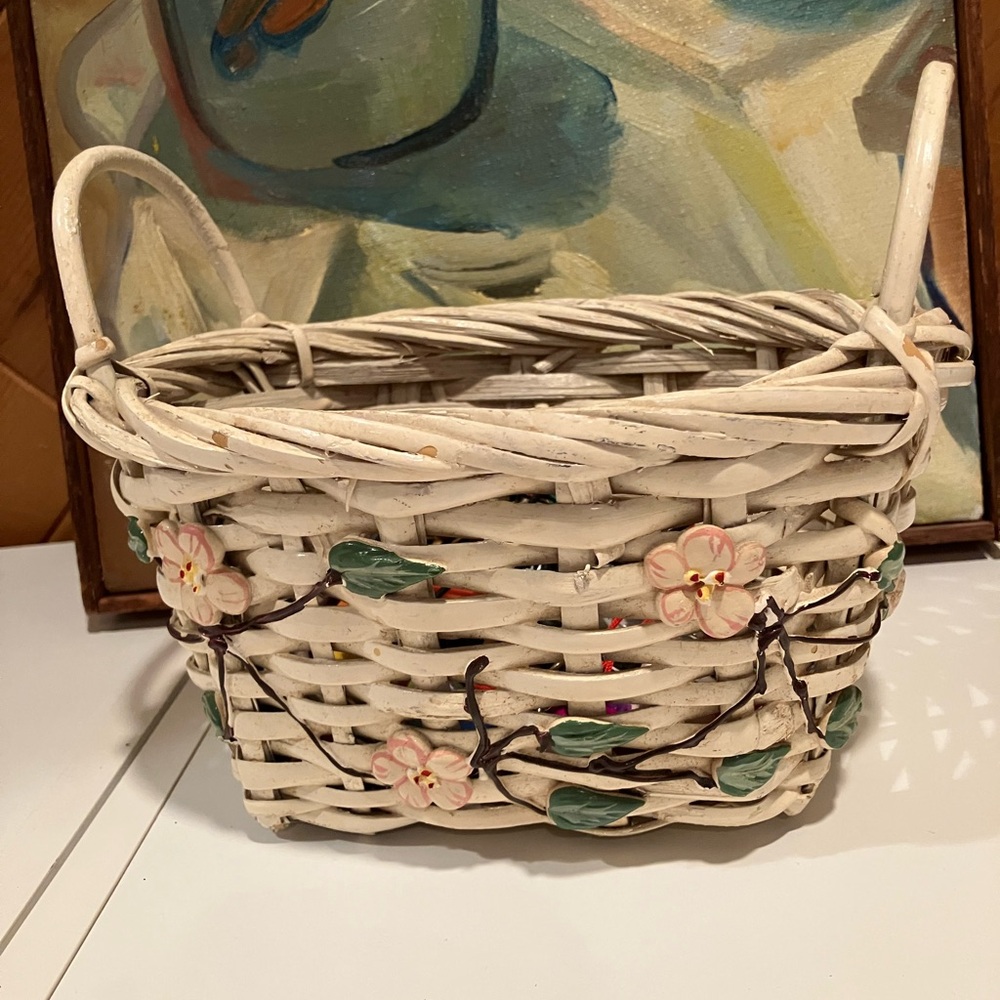 Floral Woven Basket with Handles hand painted - Picture 8 of 12